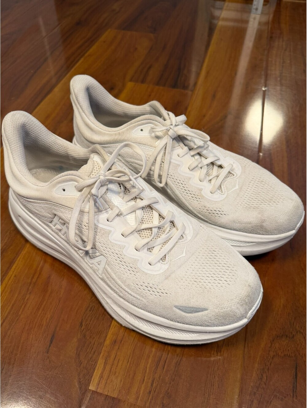 Hoka One One Bondi 9 Men's Size US 15D Running White Athletic Sneakers Shoes